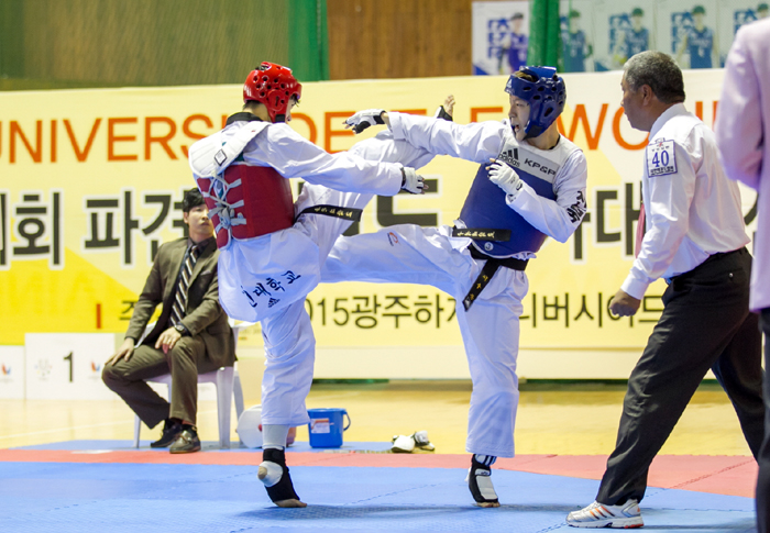 Taekwondo_Match_Gwangju_03.jpg