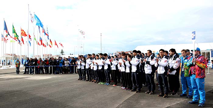 Korean national athletes attend the welcoming ceremony celebrating their arrival in the Olympic Village in Sochi on February 5. (Photo courtesy of the Korean Olympic Committee)