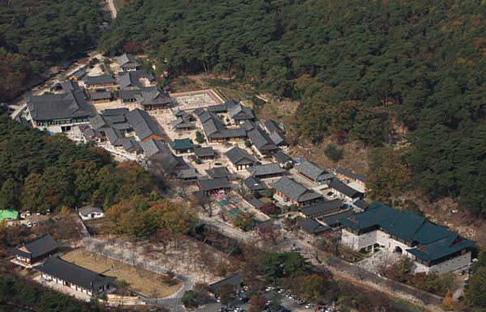 An aerial view of Tongdosa Temple in Yangsan, Gyeongsangnam-do (South Gyeongsang Province) (Photo courtesy of the Jogye Order of Korean Buddhism)