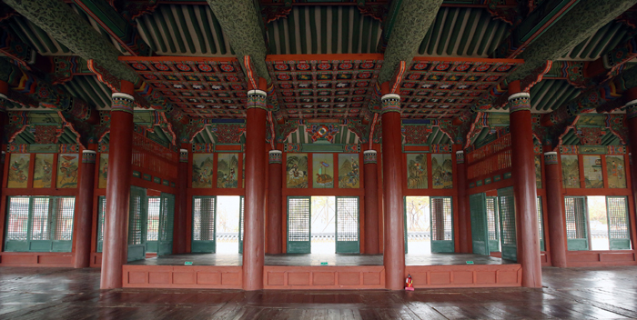 The Sebyeonggwan Hall, the main building of the medieval naval base, still exists in Tongyeong, Gyeongsangnam-do. 