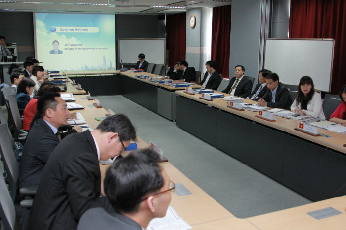 COMWEL hosts an invitational workshop for 20 Vietnamese officials, to share Korea’s expertise and experience in workers’ compensation. (photo courtesy of COMWEL)