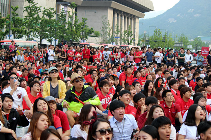 World_Cup_Korea_Russia_match_04.jpg