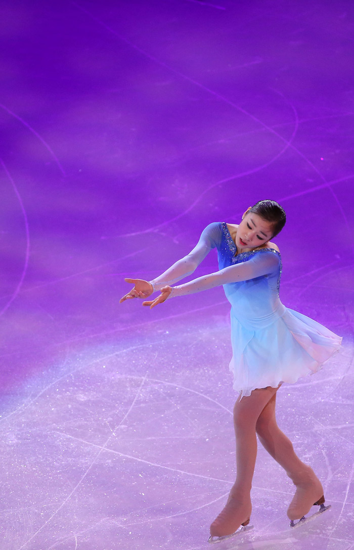 Kim Yuna performs during the gala exhibition on February 23 in the Iceberg Skating Palace at the Sochi 2014 Winter Olympic Games. (photo: Yonhap News)