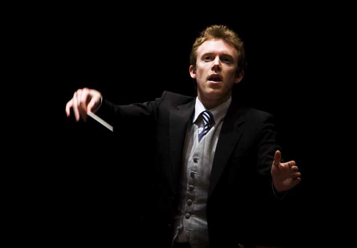  Daniel Harding will conduct the London Symphony Orchestra in Korea in March. (Photo courtesy of Vincero)