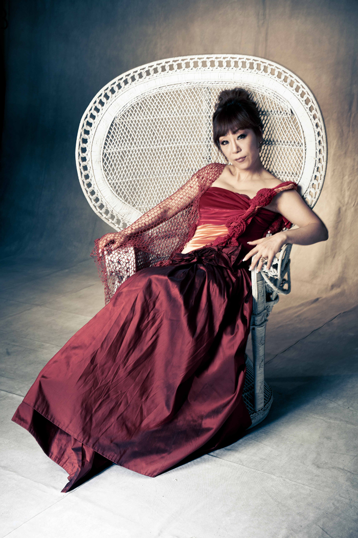 Jo Sumi will present familiar songs from operas and musicals at her year-end concert at the Sejong Center for the Performing Arts. 