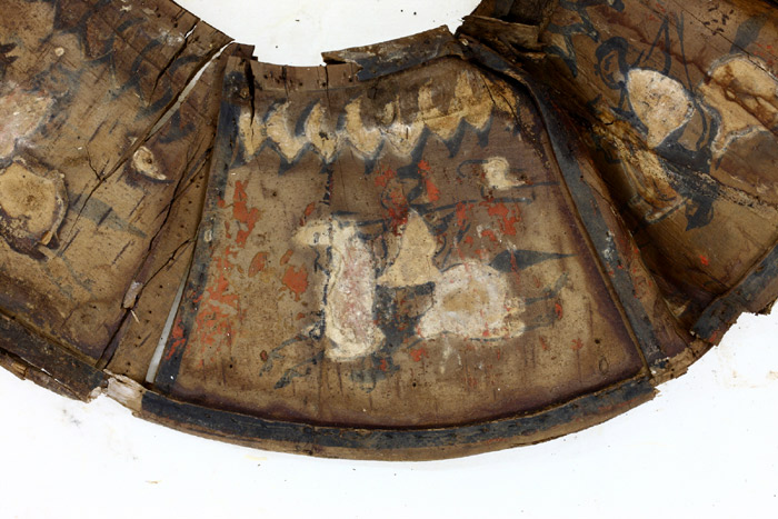 Details of the birch bark plate with a horse-rider painting. (courtesy of the Gyeongju National Museum)