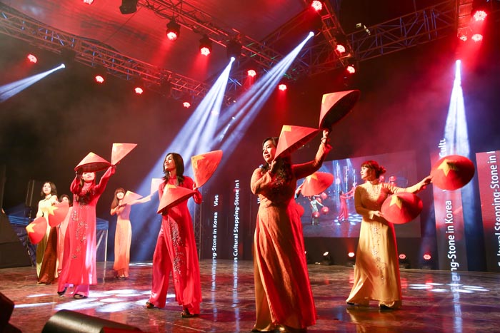  The Multicultural Nation Festival at the Para Games Village features traditional performances from Thailand, Sri Lanka and Vietnam on October 19. 