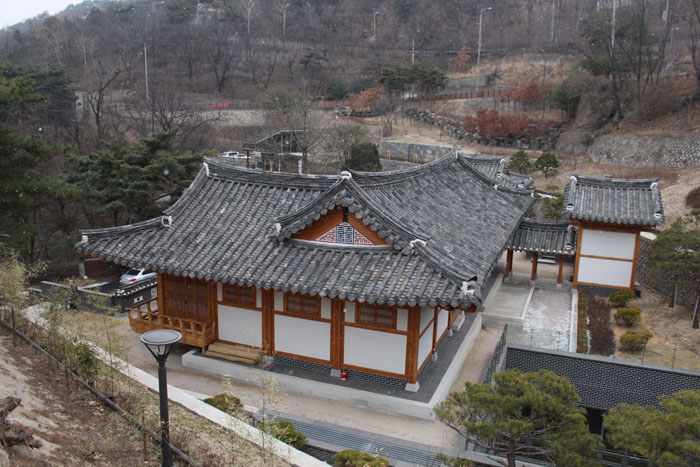 library-150129-6.jpg