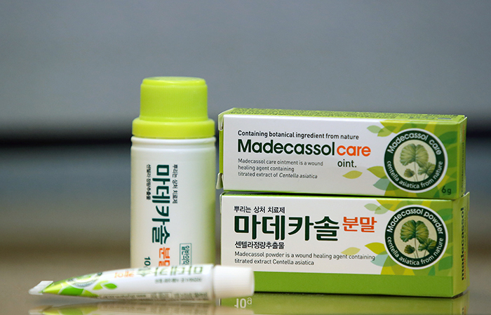 Madecassol Care Ointment and Madecassol Powder are wound-healing medicines with 45 years of history. They are made from an extract of the< i>Centella asiatica</i>, a medicinal herb. 