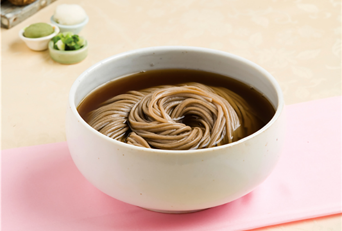Buckwheat noodle is a popular dish, especially during hot weather. It's known for its light and clear taste and it helps with digestion, too.