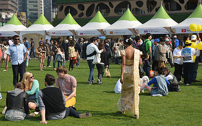 seoul_friendship_fair_seoul_plaza.jpg