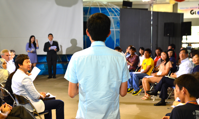 The SISF proposals were presented before Seoul Mayor Park Won-soon (right) at a townhall meeting on August 23.