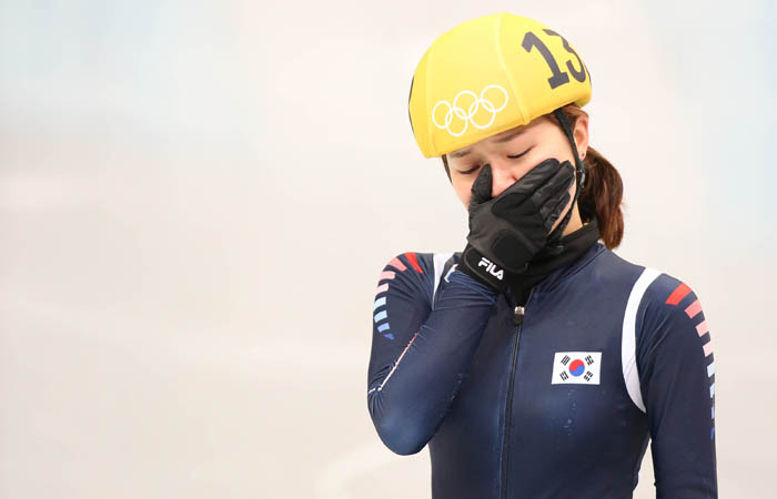  Park Seung-hi sheds tears after finishing the final race in fourth place. She ended up winning bronze after a disqualification. (photo: Yonhap News) 