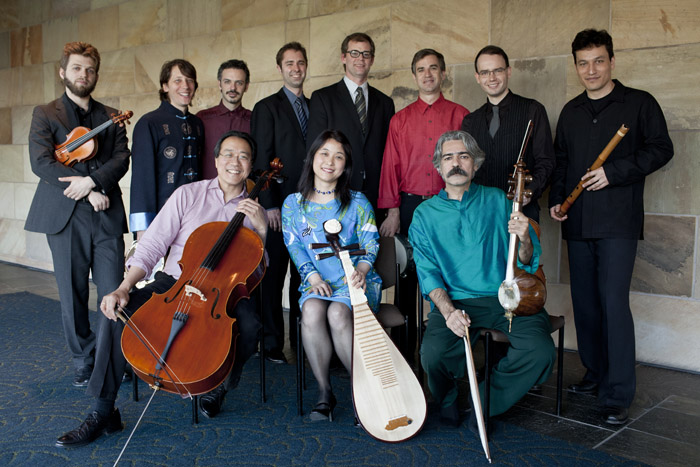 Cellist Yo-Yo Ma (front row, left) and the Silk Road Ensemble will perform in Korea to mark the ensemble's 15th anniversary. 