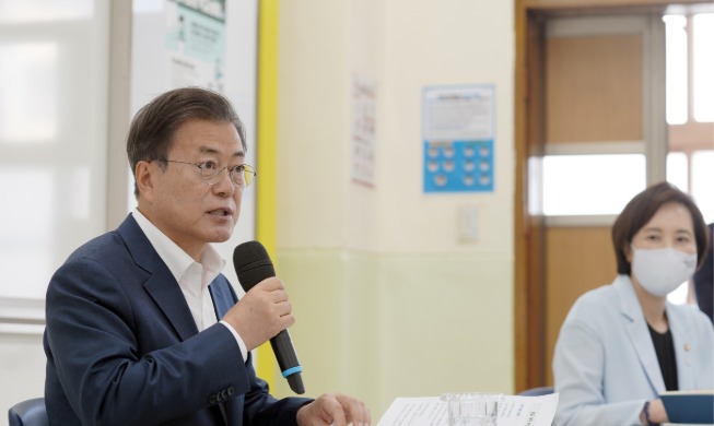 Remarks by President Moon Jae-in During Visit to High School in Seoul to Check Preparations for School Reopening