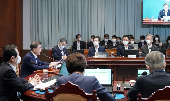 Opening Remarks by President Moon Jae-in at 32nd Cabinet Meeting and Meeting for Epidemic Prevention and Control Measures in Seoul Metropolitan Area