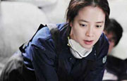 Song Ji-hyo begins filming for her movie with Kim Jae-j...