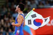 South Korean wrestler roars in victory