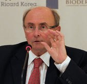 2012CCF_Wolton_th2.jpg