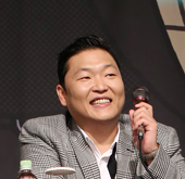 PSY_Press_th.jpg