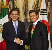 handshake-thumb.jpg
