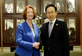 Photos_President_Lee_PM_Gillard_Nov_8.jpg