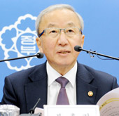 Hyun-th.jpg