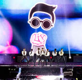 130513_PSY_thb.jpg