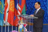 Prime_Minister_Leaders_Forum_01_ss1.jpg