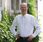 American prof. searches for the future in Korea’s forgotten traditions