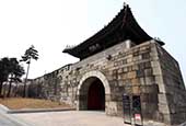 Gwanghuimun Gate opens after 39 years