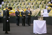 President apologizes for ferry disaster