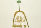 Ancient gilt bronze crown, shoe found in Gyeonggi-do