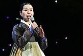 Lee Chun-hee sings Minyo songs for 50 years
