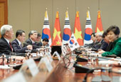 Korea, Vietnam discuss ways to deepen economic cooperation