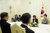 President Park meets former Chinese foreign minister
