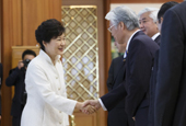 President Park meets Japanese delegation 