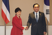 Korean, Thai leaders discuss cooperation