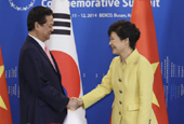 Korea, Vietnam sign free trade deal