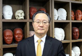 Dreaming of Da Vinci: face scientist Cho Yong-jin