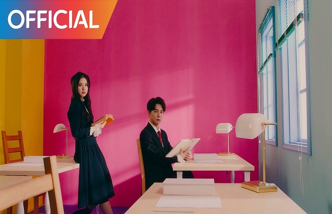 Park Kyung - Inferiority Complex (Feat. Eunha of GFriend) MV