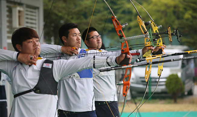 Male archers bring youthful exuberance to Olympics