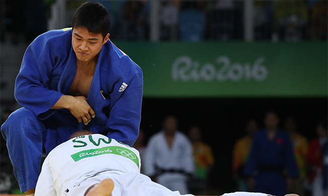 S. Korean Gwak Dong-han wins bronze in men's judo