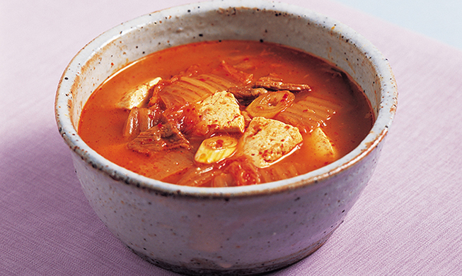 Korean recipes: kimchi stew (김치찌개)