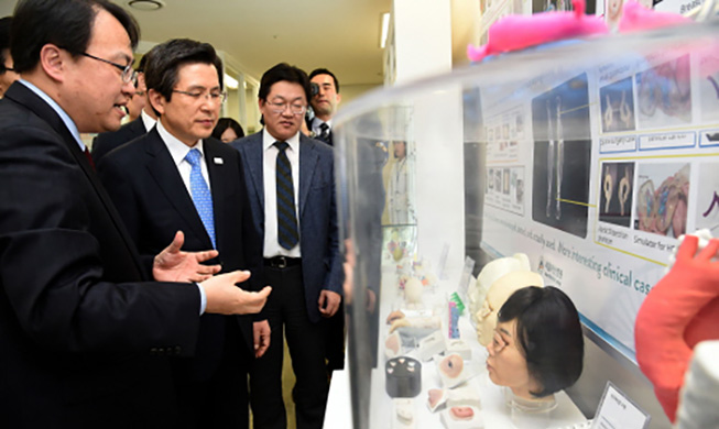 Gov't pushes 3-D printing as game changer for medicine