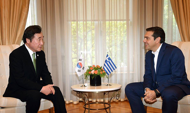 Korea_Greece_PM_Meetings_171025_main.jpg