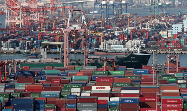 Exports lift Korean economy