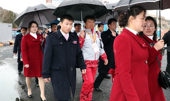 North Korean Paralympians return home