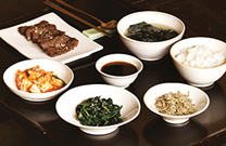 April's Korea Monthly: The Korean Table