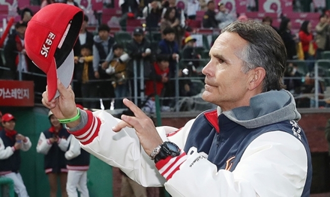 Baseball managers leading Korean, U.S. and Japanese teams to victory
